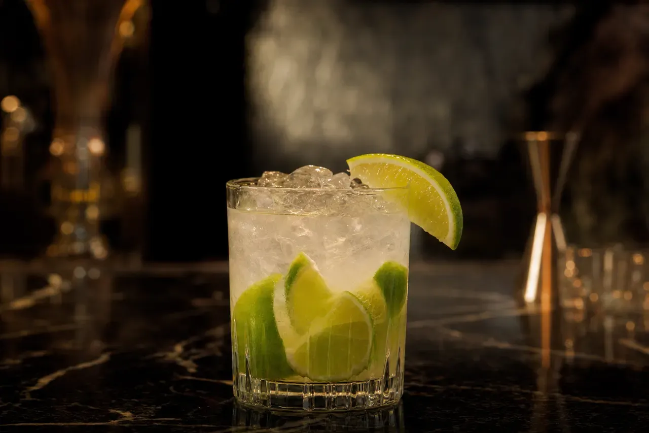 Caipiroska koktél